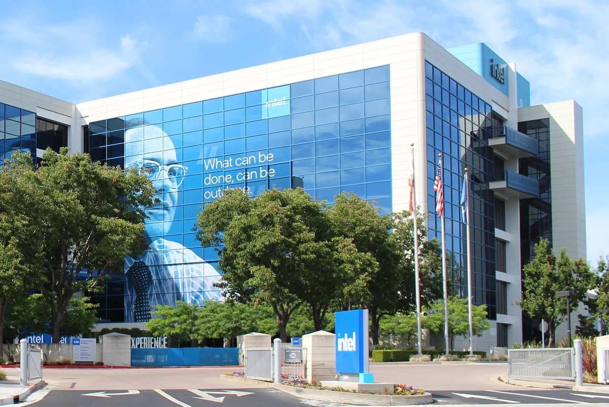 Exterior of Intel headquarters in Santa Clara with the company sign in front of the building.